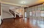 5 Bed House with En Suite in Runda - 14
