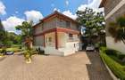 5 Bed Townhouse with En Suite in Lavington - 1