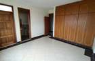 3 Bed Apartment in Kizingo - 8