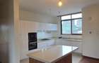 3 Bed Apartment with En Suite at Parklands - 10