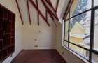 5 Bed Townhouse with En Suite in Lavington - 6