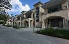 5 Bed Townhouse with En Suite in Lavington - 2