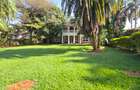 5 Bed House with En Suite at Hillview Clozse - 6