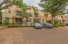 4 Bed Apartment with En Suite at Riverside Drive - 12