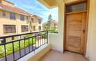 5 Bed Townhouse with En Suite at Lavington Green - 9