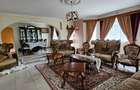 7 Bed House with En Suite in Thome - 5
