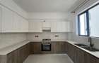 3 Bed Apartment with En Suite at Brookside Drive - 9