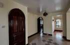 5 Bed Townhouse with En Suite at Riverside Drive - 5