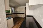 5 Bed House with En Suite in Runda - 18