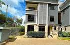 5 Bed Townhouse with En Suite in Lavington - 1