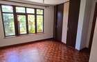 5 Bed Townhouse with En Suite at Lavington Green - 13