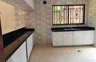 5 Bed Townhouse with En Suite at Lavington - 7