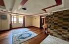 5 Bed House with En Suite in Runda - 8