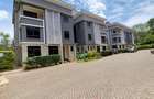 5 Bed Townhouse with En Suite at Off Convent Drive - 1