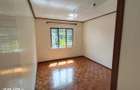 3 Bed Apartment with En Suite at Denis Pritt - 14