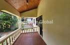 4 Bed House with En Suite in Nyari - 11