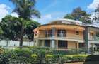 5 Bed Townhouse with En Suite at Lavington - 6