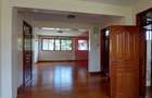 5 Bed Townhouse with En Suite in Lavington - 9