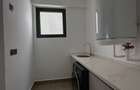 3 Bed Apartment with En Suite at Riverside Drive - 5