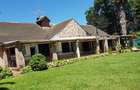 4 Bed House with En Suite at Spring Valley Road - 5