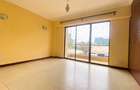 3 Bed Apartment with En Suite at Parklands - 5