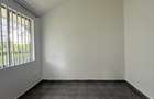 5 Bed House with En Suite in Nyari - 13