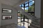 5 Bed Townhouse with En Suite in Lavington - 6