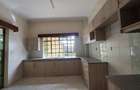 5 Bed House with En Suite in Lavington - 5