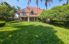 5 Bed House with En Suite in Runda - 8