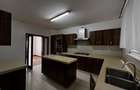 5 Bed Townhouse with En Suite in Lavington - 13