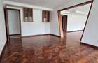 6 Bed House with En Suite at Lavington Green - 9