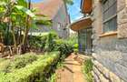 5 Bed Townhouse with En Suite in Lavington - 24