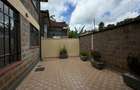 4 Bed Townhouse with En Suite at James Gichuru - 11