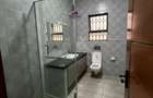 5 Bed Townhouse with En Suite in Westlands Area - 7