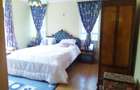 4 Bed House with En Suite in Lavington - 17