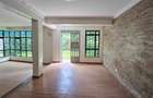 5 Bed Townhouse with En Suite in Lavington - 4