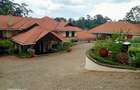 5 Bed House with En Suite in Nyari - 1