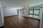 4 Bed Apartment with En Suite in Rosslyn - 9