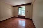4 Bed Apartment with En Suite at Brookside Drive - 5