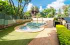3 Bed Apartment with En Suite in State House - 3