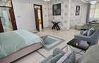 6 Bed House with En Suite at Hr92 - 13