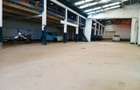 30,000 ft² Warehouse with Parking in Industrial Area - 8