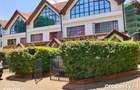 5 Bed Townhouse with En Suite at School Lane - 1