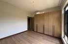 5 Bed Townhouse with En Suite in Lavington - 17