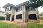 4 Bed Townhouse with En Suite at Lavington - 2