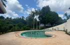 5 Bed House with Swimming Pool in Nyari - 1