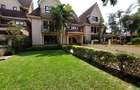 5 Bed Townhouse with En Suite at Lavington - 2