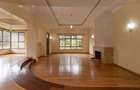 4 Bed House with En Suite in Runda - 2