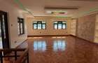 5 Bed House with En Suite in Runda - 4