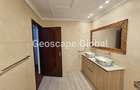 5 Bed House with En Suite in Rosslyn - 7